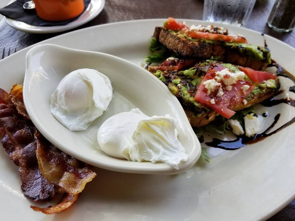 Town Kitchen & Bar | restaurant | 7301 SW 57th Ct, South Miami, FL 33143, USA | 3057408118 OR +1 305-740-8118