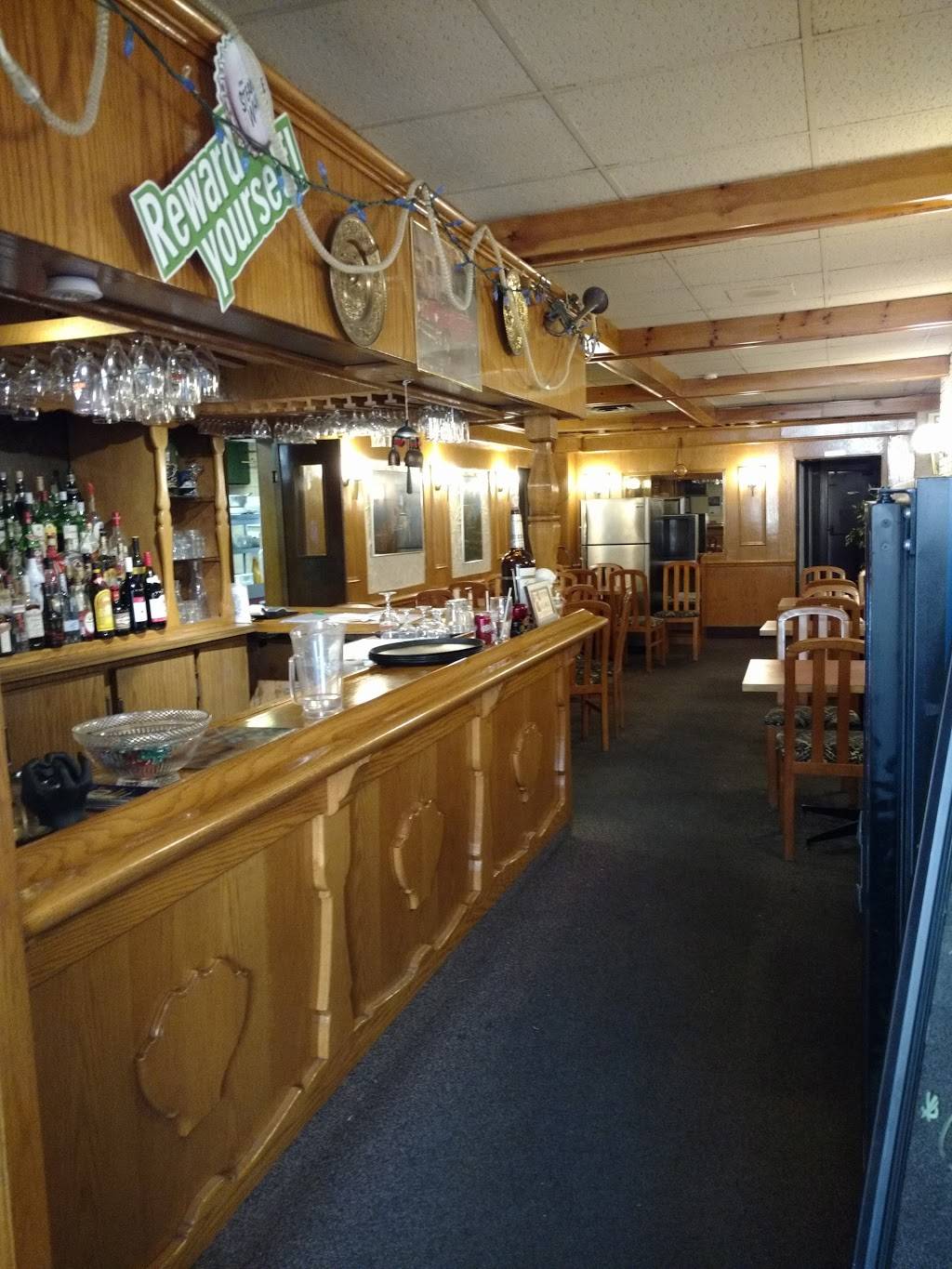 Jims Greek-Italian Eatery | restaurant | 326 Front St, Belleville, ON K8N 2Z8, Canada | 6139661444 OR +1 613-966-1444