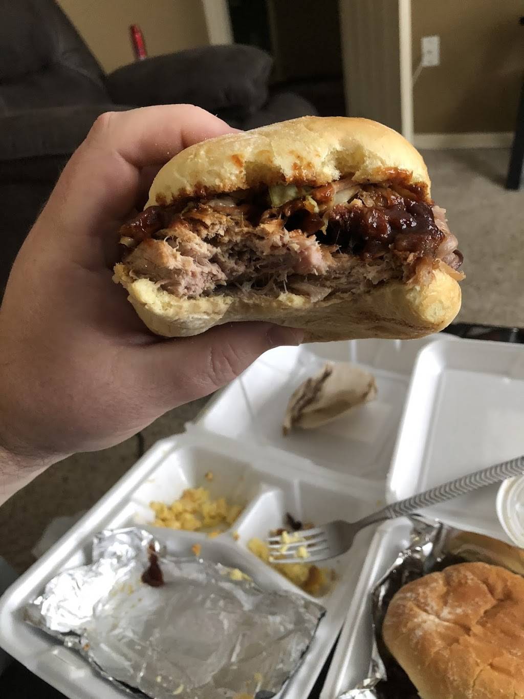 Ricky Ds Rib Shack | restaurant | 302 Winchester Ave, New Haven, CT 06511, USA | 2037454998 OR +1 203-745-4998