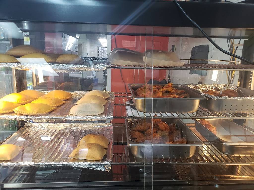 Mikes Caribbean Take Out | restaurant | 624 Morris Ave, Bronx, NY 10451, USA | 3475900333 OR +1 347-590-0333