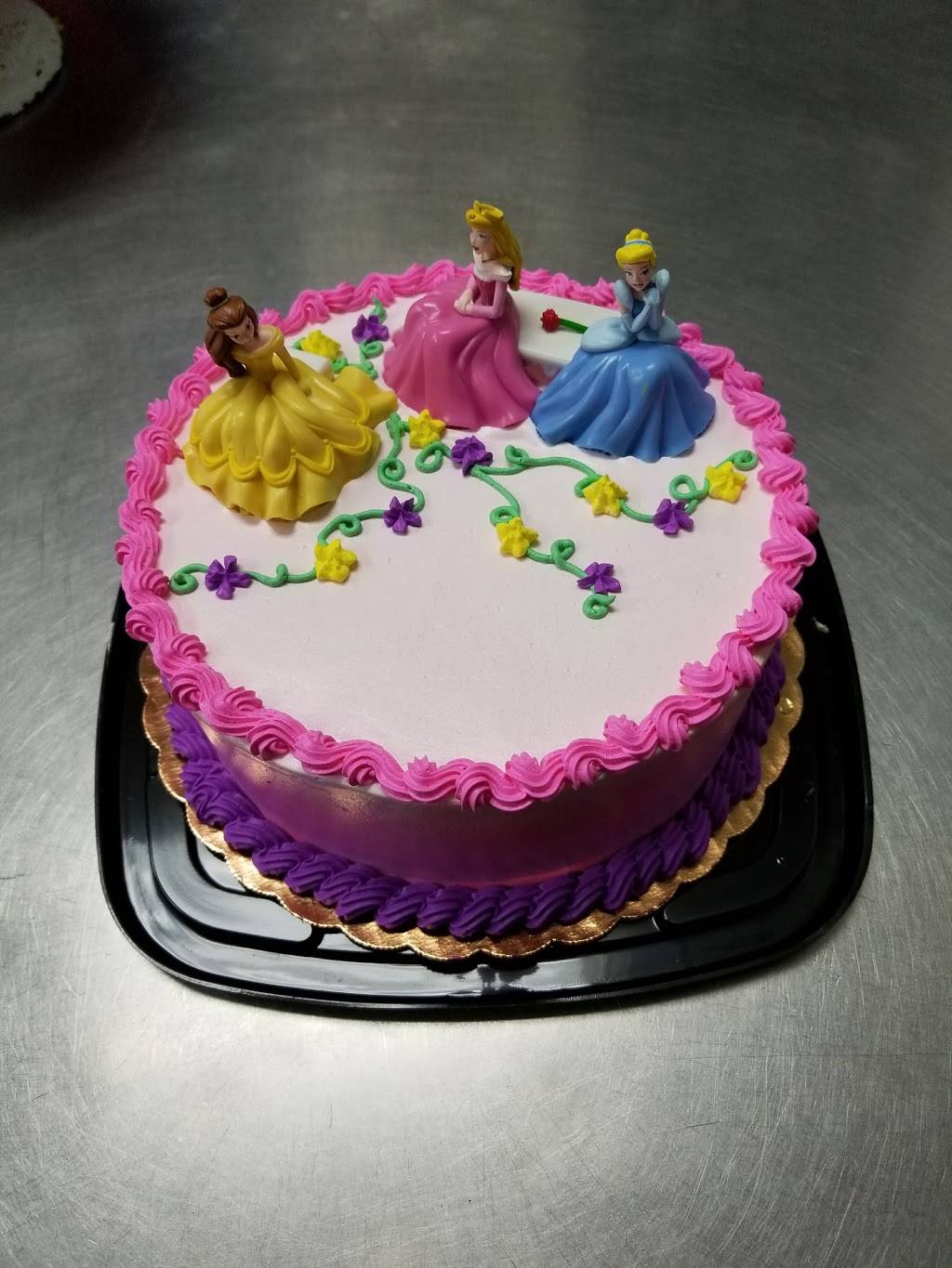 Cold Stone Creamery | bakery | 808 Sadler Rd, Fernandina Beach, FL 32034, USA | 9044918227 OR +1 904-491-8227