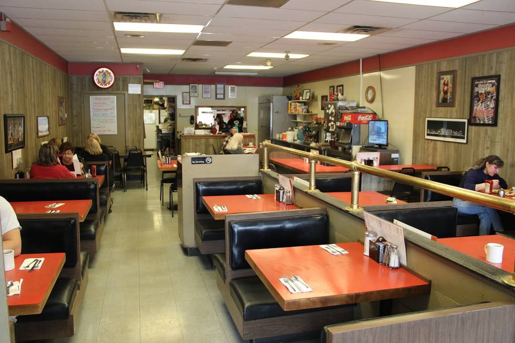 Eggs-Up Family Restaurant | restaurant | 2378 Mendon Road, Cumberland, RI 02864, USA | 4016582424 OR +1 401-658-2424