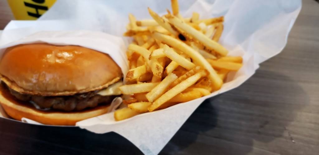 Hardees | restaurant | 4450 Pleasant Hill Rd, Kissimmee, FL 34746, USA | 4079313101 OR +1 407-931-3101