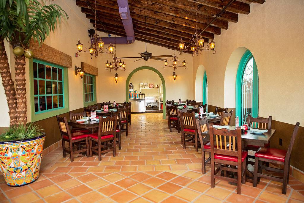 El Tiempo Cantina | restaurant | 20237 Gulf Fwy, Webster, TX 77598, USA | 7138021580 OR +1 713-802-1580