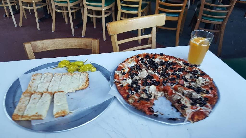 Ballpark Pizza Team | restaurant | 28813 Los Alisos Blvd, Mission Viejo, CA 92692, USA | 9498303436 OR +1 949-830-3436