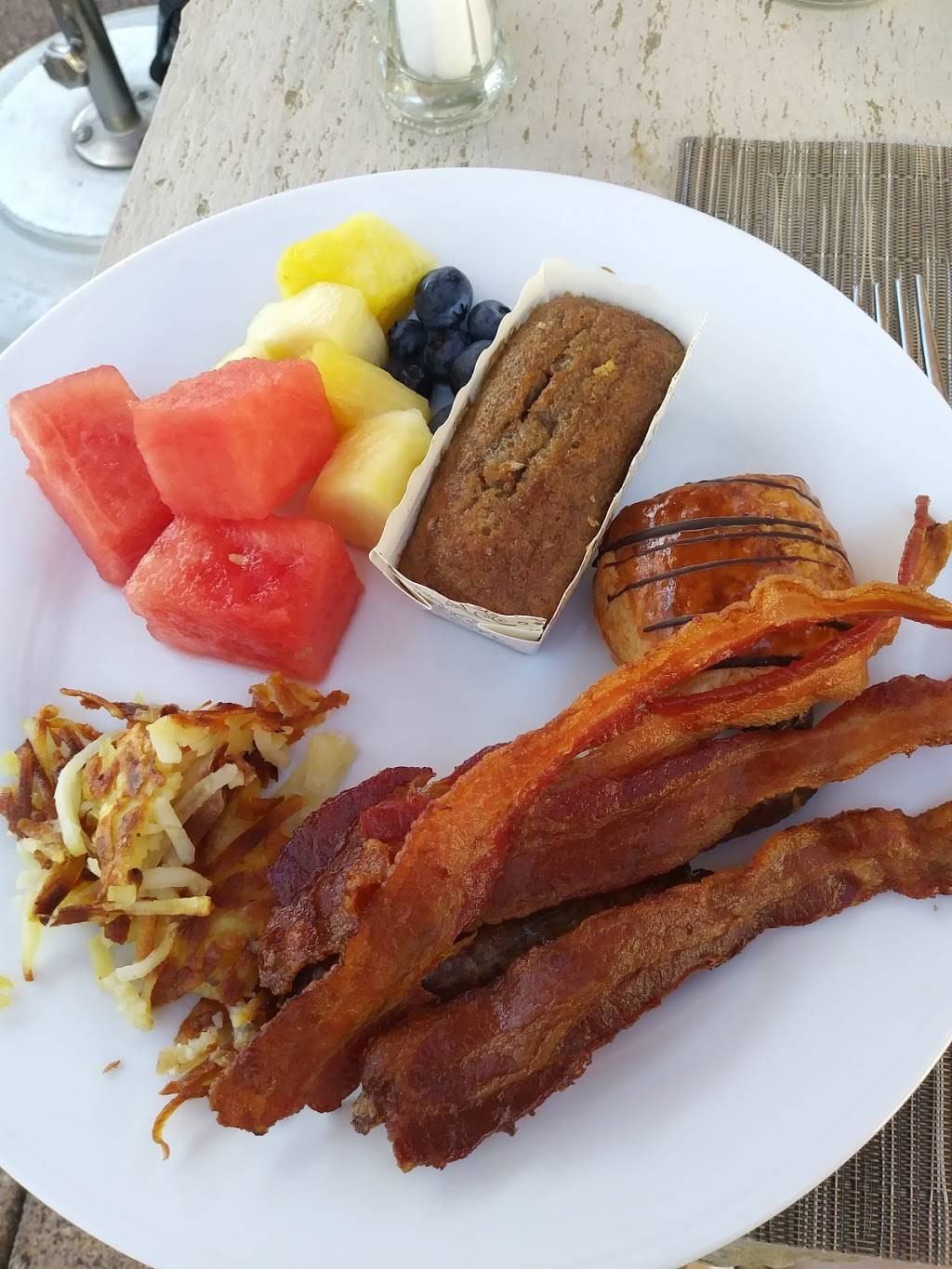 Hoppin Jacks | restaurant | 5402 E Lincoln Dr, Scottsdale, AZ 85253, USA | 4809481700 OR +1 480-948-1700