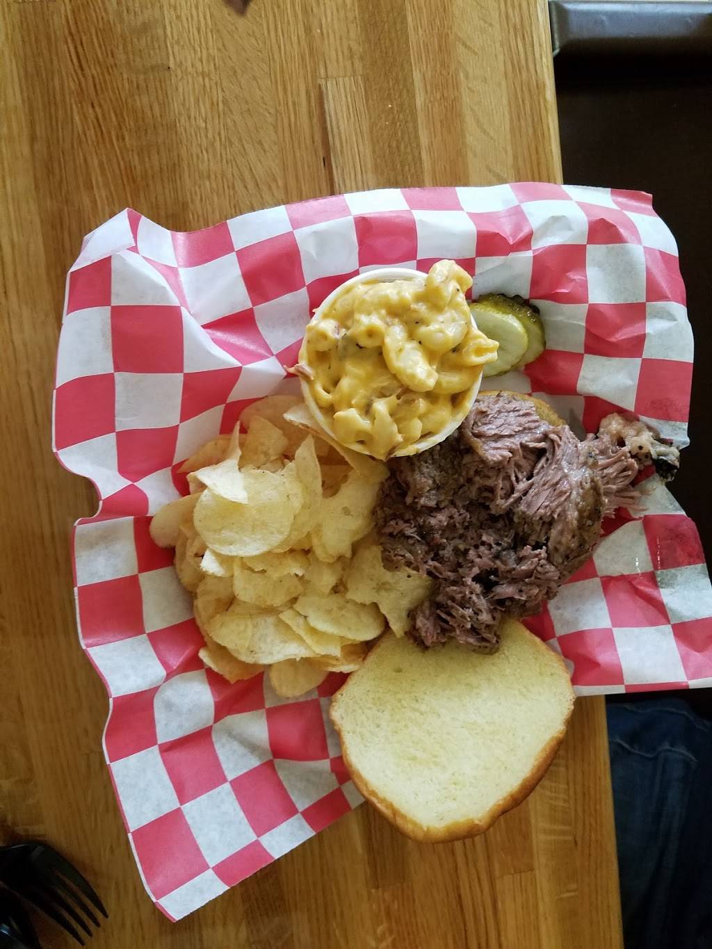 PRIMOS BBQ | restaurant | 2420 Sunnyside Dr, Cadillac, MI 49601, USA | 2317791575 OR +1 231-779-1575