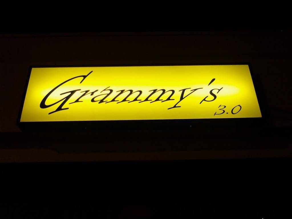 Grammys Restaurant | restaurant | 19 Chestnut St, Brevard, NC 28712, USA | 8288628353 OR +1 828-862-8353
