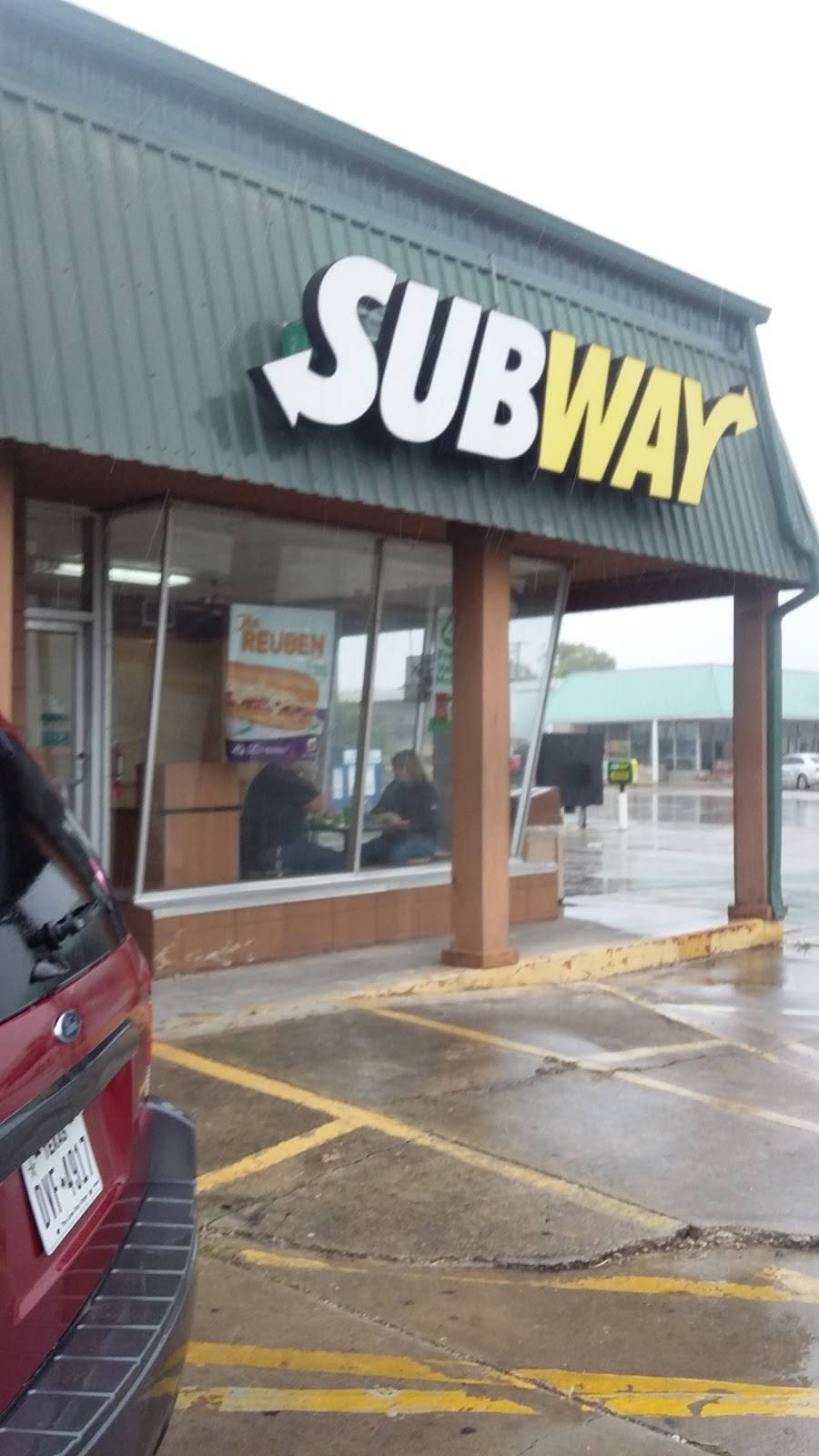 Subway | meal takeaway | 1001 W, US Hwy 181, Portland, TX 78374, USA | 3616439182 OR +1 361-643-9182