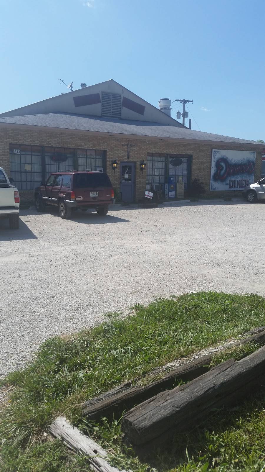 Joses Cafe (Roosters Steakhouse) | restaurant | 900 N Commercial St, Harrisonville, MO 64701, USA | 8167930068 OR +1 816-793-0068