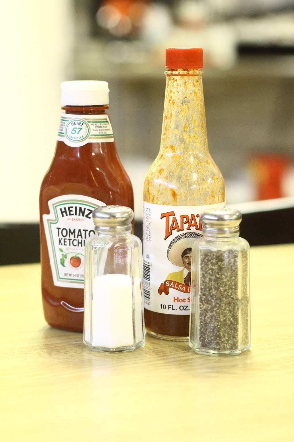 El Molcajetazo | restaurant | 11055 Dennis Rd suite #20, Dallas, TX 75229, USA | 4693996733 OR +1 469-399-6733