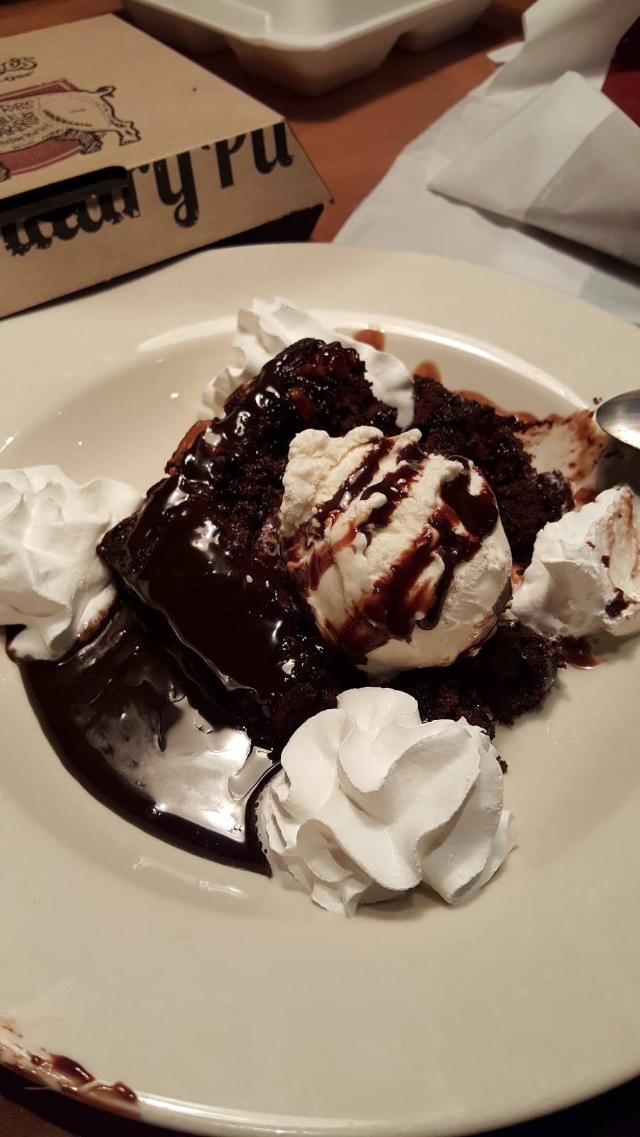 Famous Daves Bar-B-Que | restaurant | 651 Mall Ring Cir, Henderson, NV 89014, USA | 7024330013 OR +1 702-433-0013