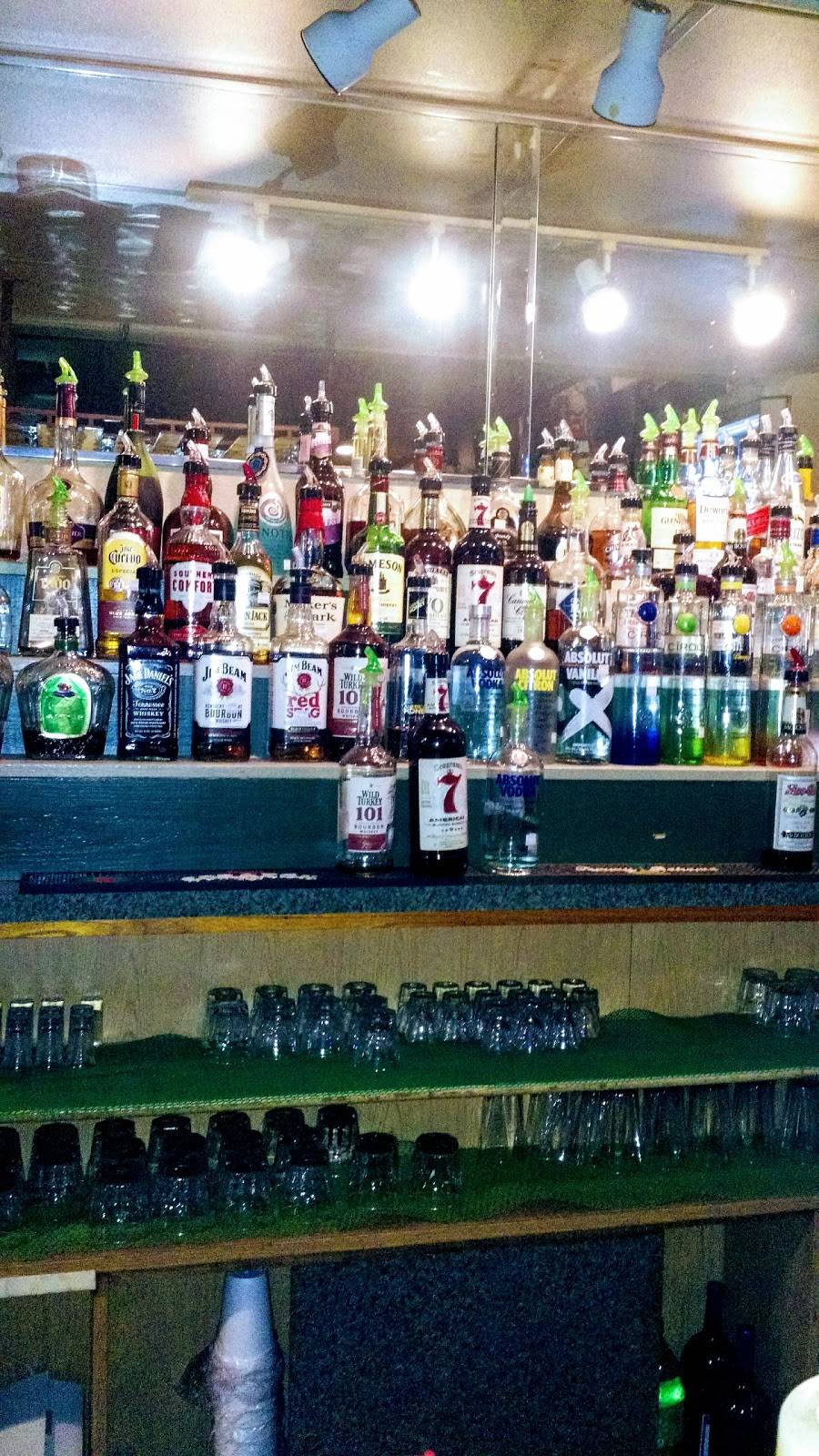 Ikes Sportz Bar & Grill | restaurant | 5760 Northampton Blvd # 120, Virginia Beach, VA 23455, USA | 7574608858 OR +1 757-460-8858