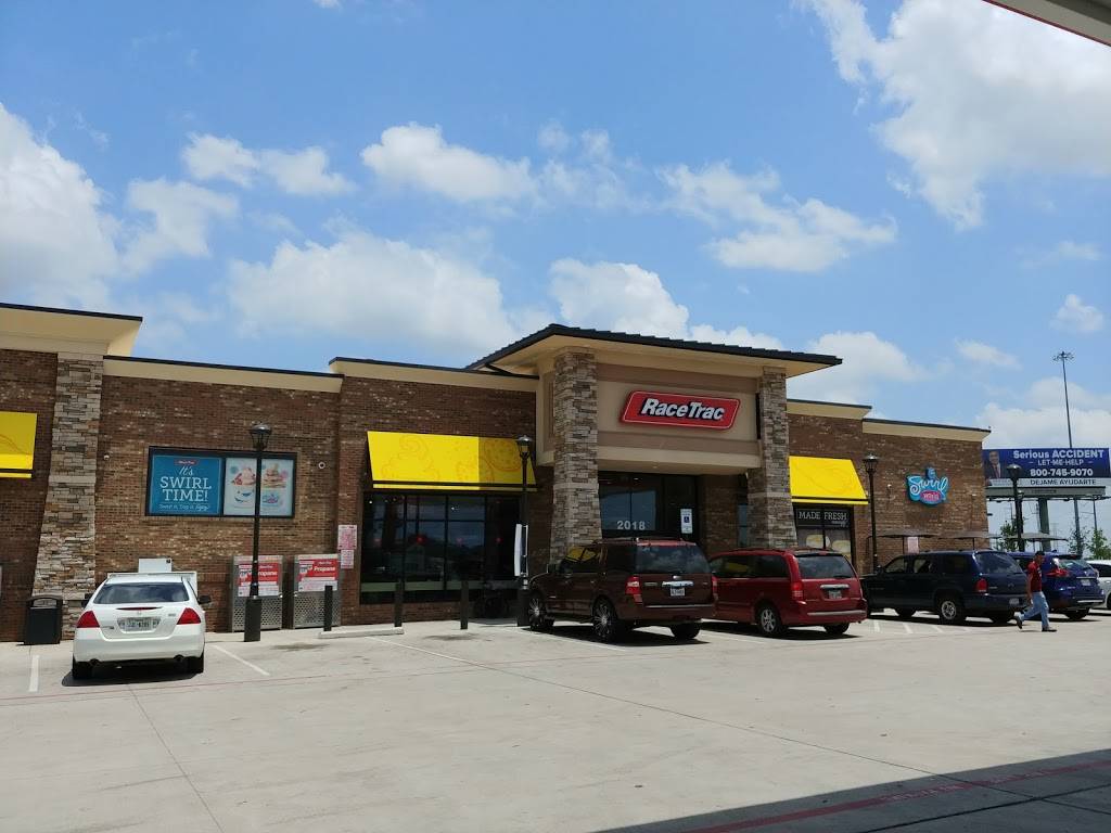 RaceTrac | cafe | 2018 Northwest Hwy, Garland, TX 75041, USA | 9726131189 OR +1 972-613-1189