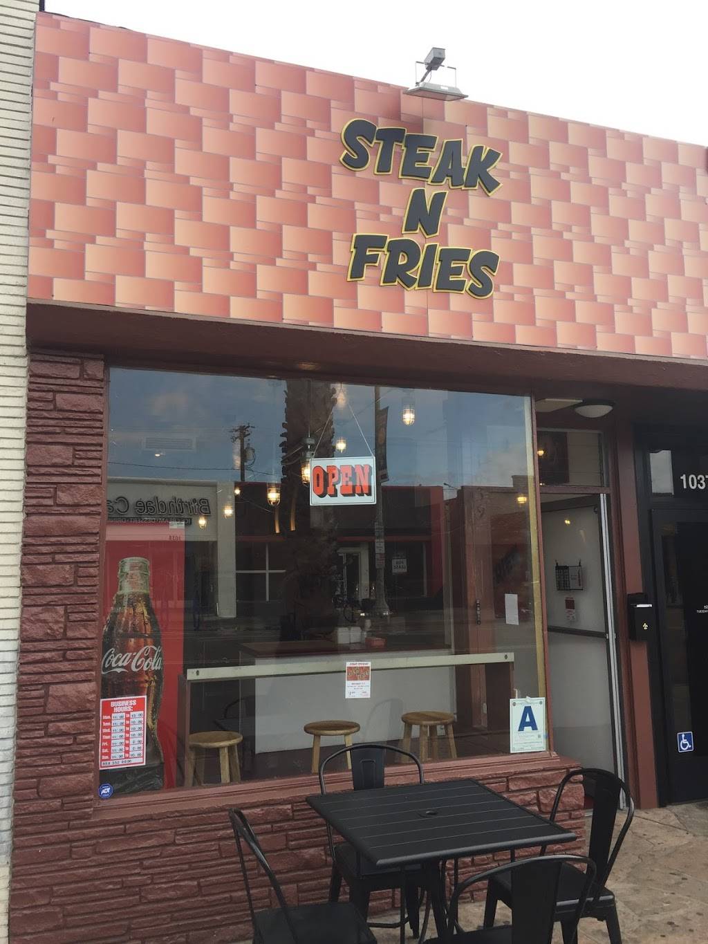 Steak N Fries | restaurant | 1039 Garnet Ave, San Diego, CA 92109, USA | 8583526600 OR +1 858-352-6600