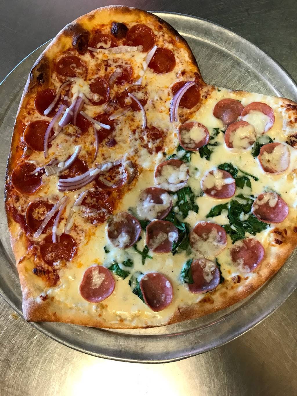 Lovers Pizza Pasta & Grill | restaurant | 10302 Garland Rd, Dallas, TX 75218, USA | 2143212223 OR +1 214-321-2223