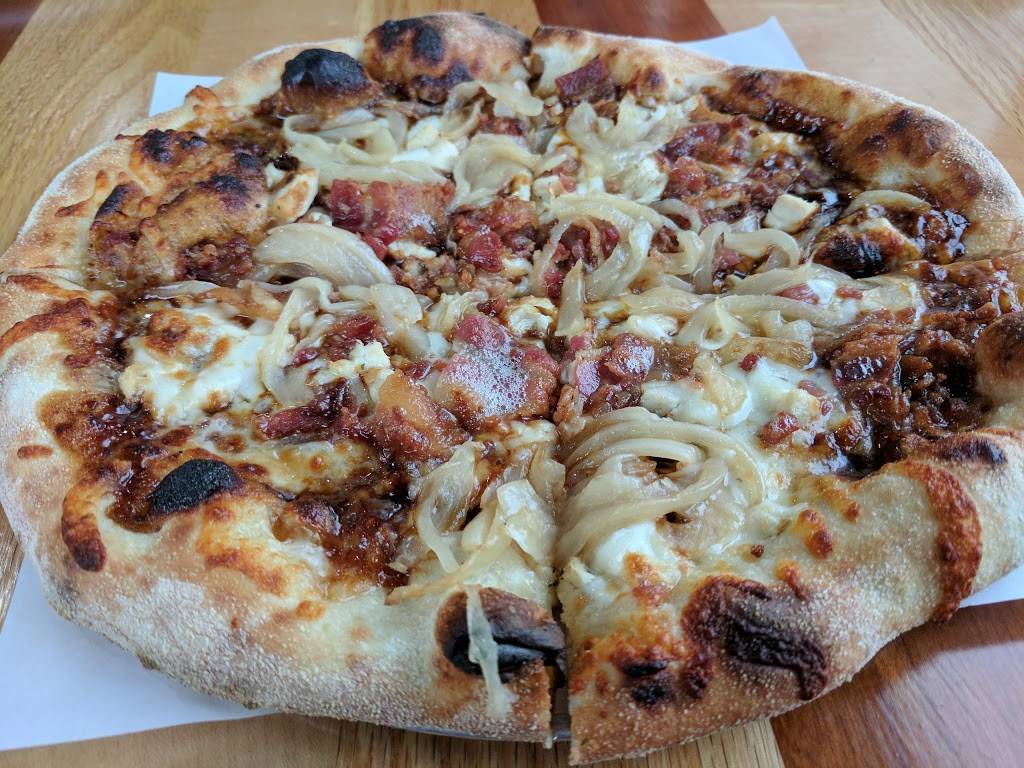 Sauced Wood Fired Pizza | restaurant | 21984 Lorain Rd, Fairview Park, OH 44126, USA | 4407994411 OR +1 440-799-4411