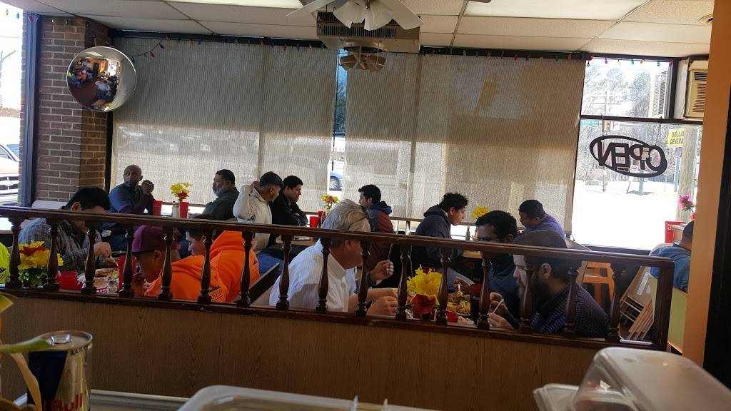 Golden Chicken & Bread | restaurant | 3206 Jefferson Davis Hwy, Richmond, VA 23234, USA | 8042317200 OR +1 804-231-7200