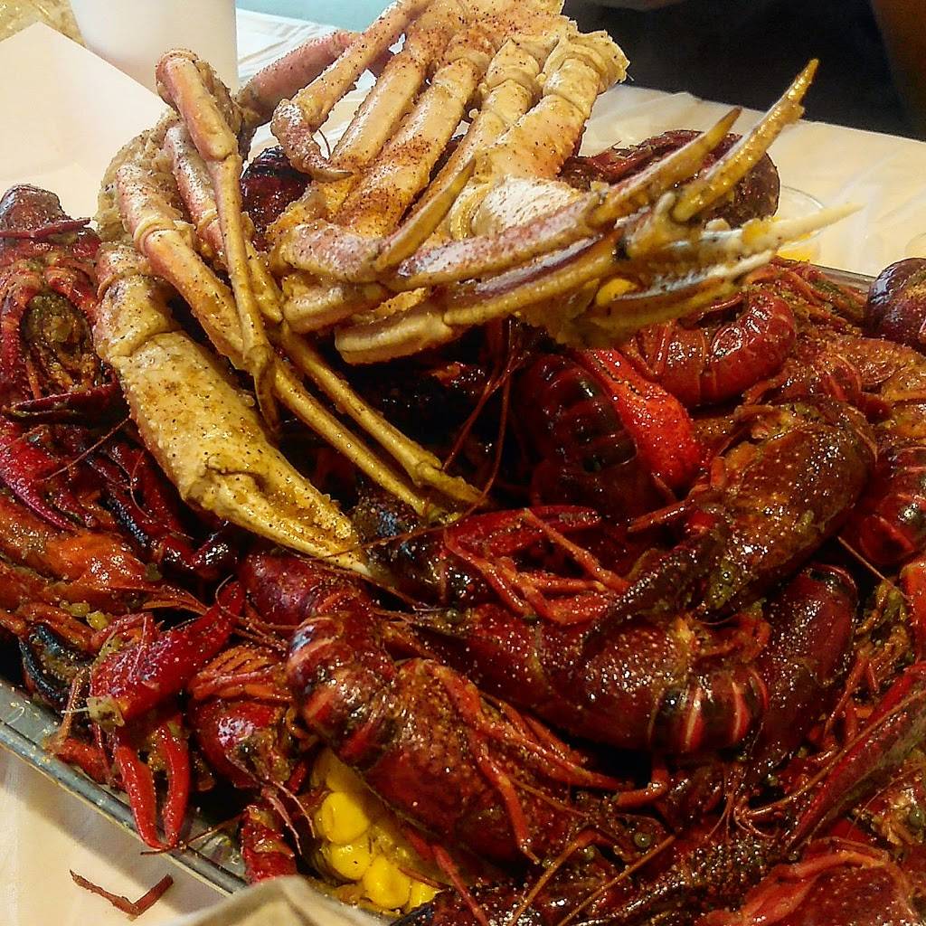 La Crawfish | restaurant | 3331 Telephone Rd, Houston, TX 77023, USA | 8328046901 OR +1 832-804-6901
