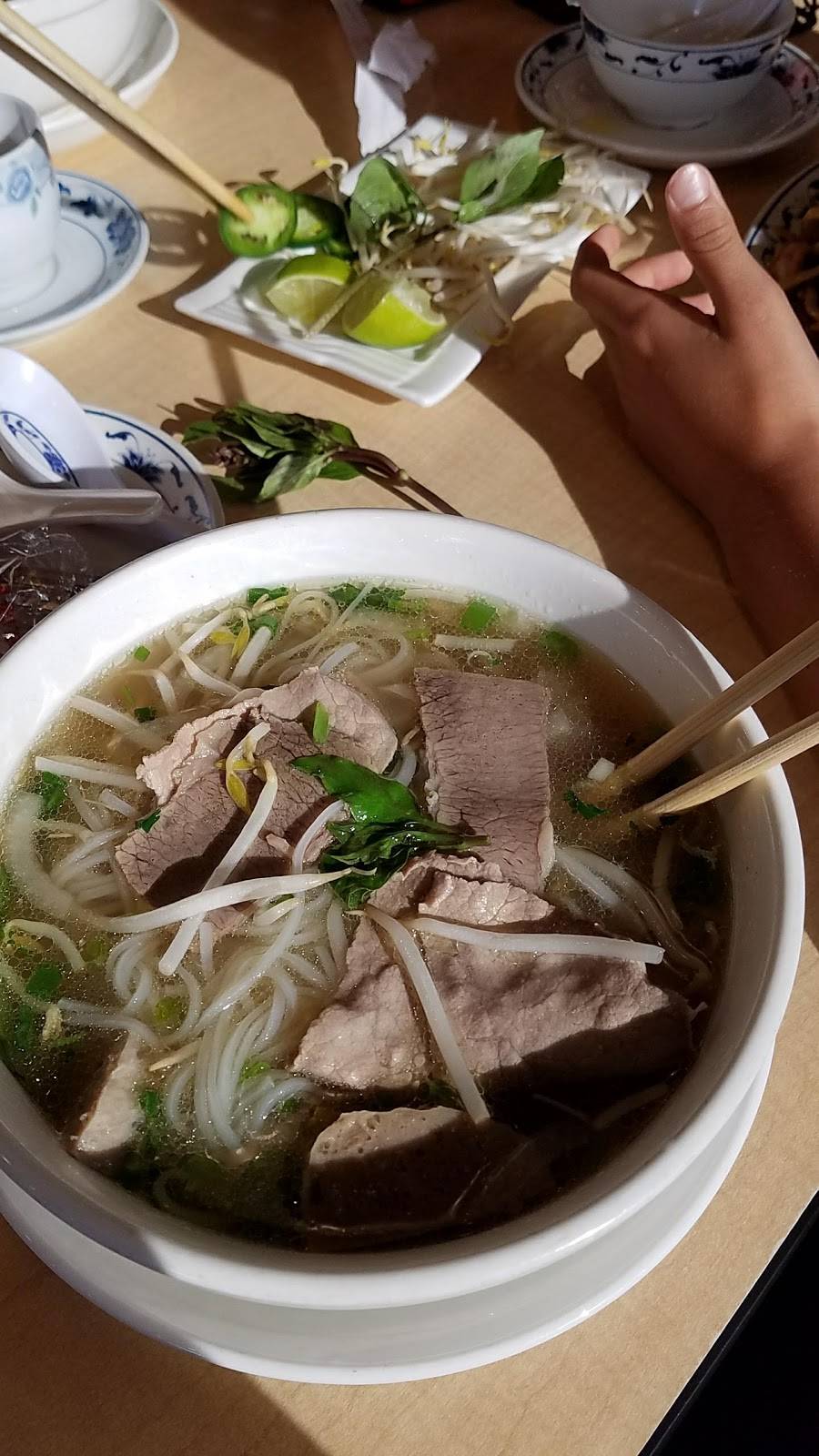 Lucky Bamboo Asian Cuisine | restaurant | 1555 SE Delaware Ave # I, Ankeny, IA 50021, USA | 5159655749 OR +1 515-965-5749