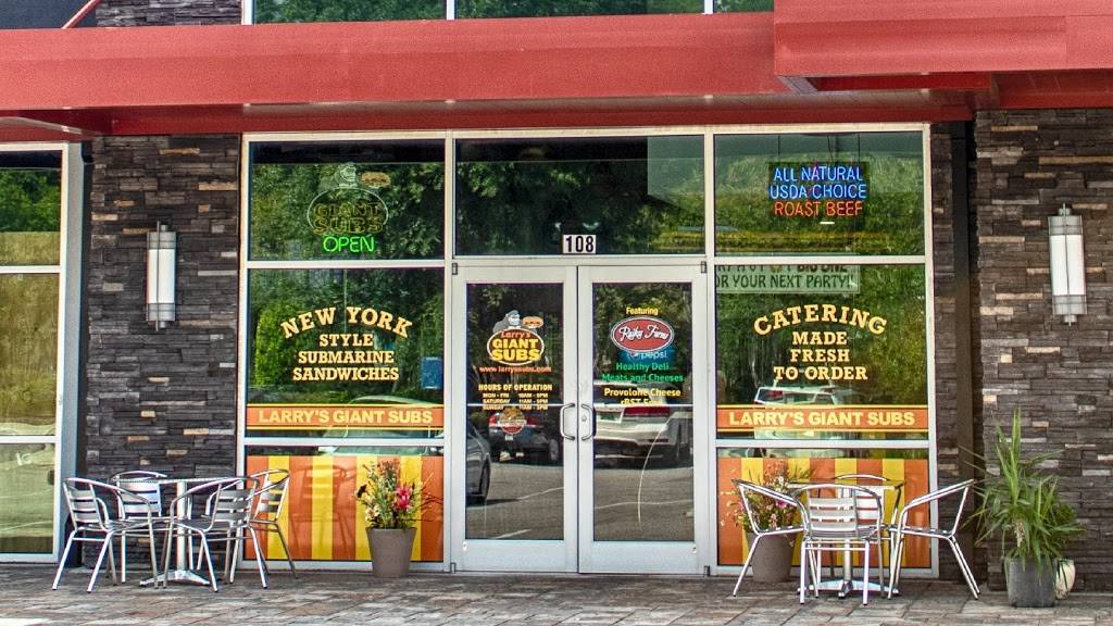 Larrys Giant Subs | restaurant | Flagler Center/ Bartram, 14866 Old St Augustine Rd Suite 108, Jacksonville, FL 32258, USA | 9049037917 OR +1 904-903-7917