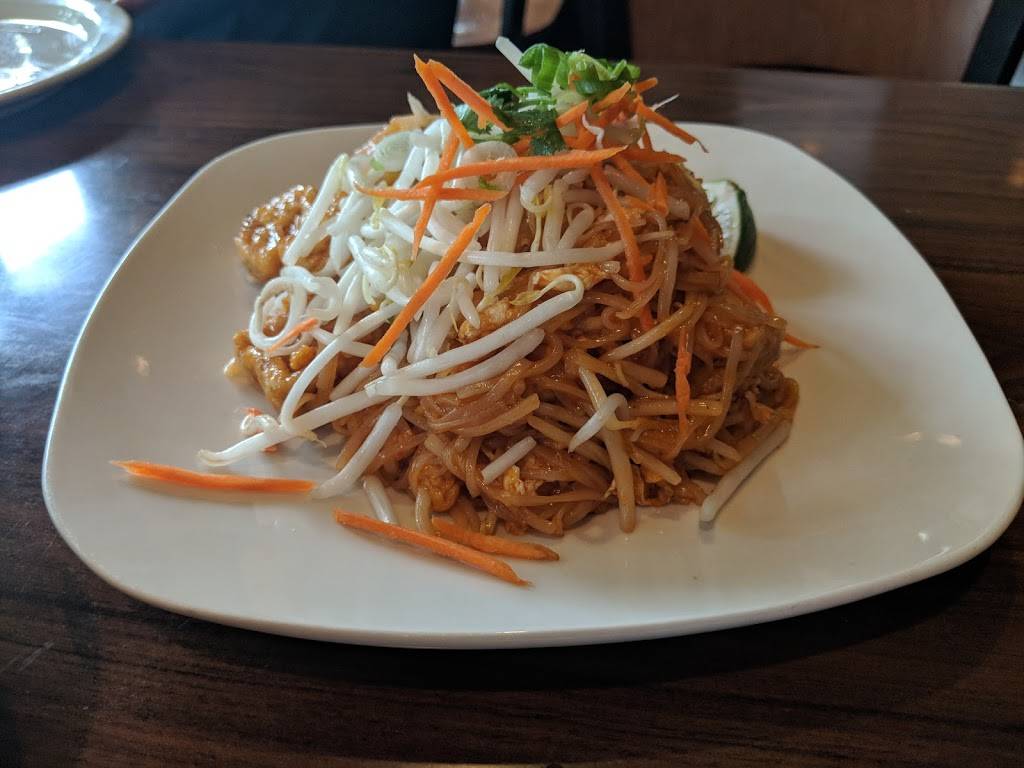 Jai Thai | restaurant | 235 Broadway E, Seattle, WA 98102, USA | 2063225781 OR +1 206-322-5781