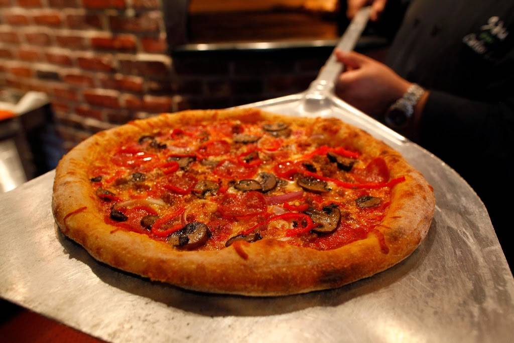 Sauce Pizza & Wine | restaurant | 5285 E Broadway Blvd, Tucson, AZ 85711, USA | 5205141122 OR +1 520-514-1122