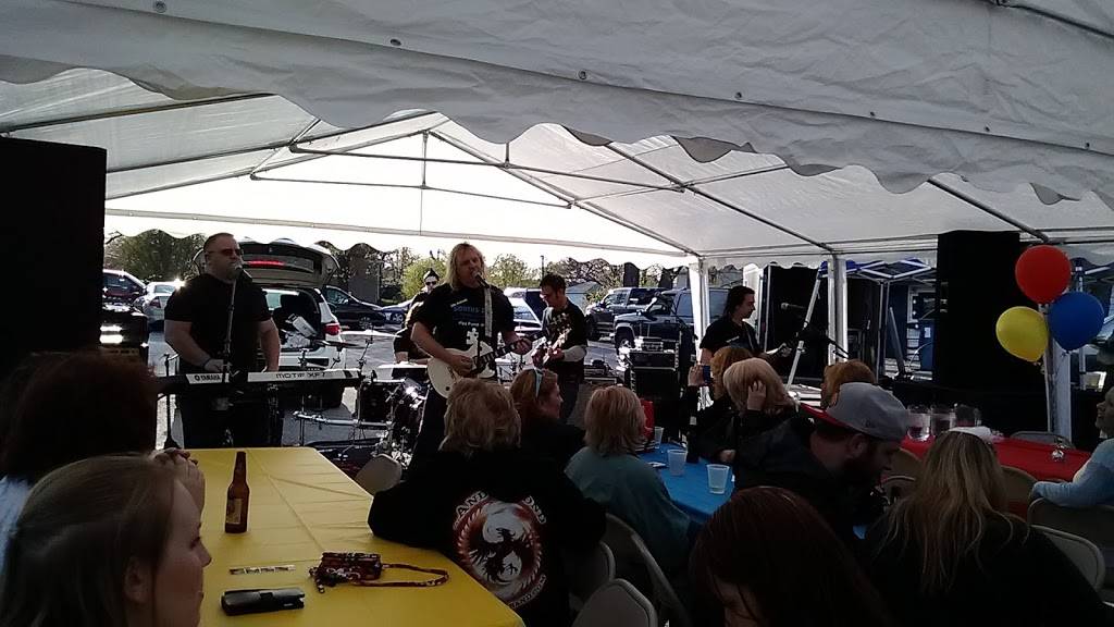 Southsides | restaurant | 11860 S Cicero Ave, Alsip, IL 60803, USA | 7083711133 OR +1 708-371-1133