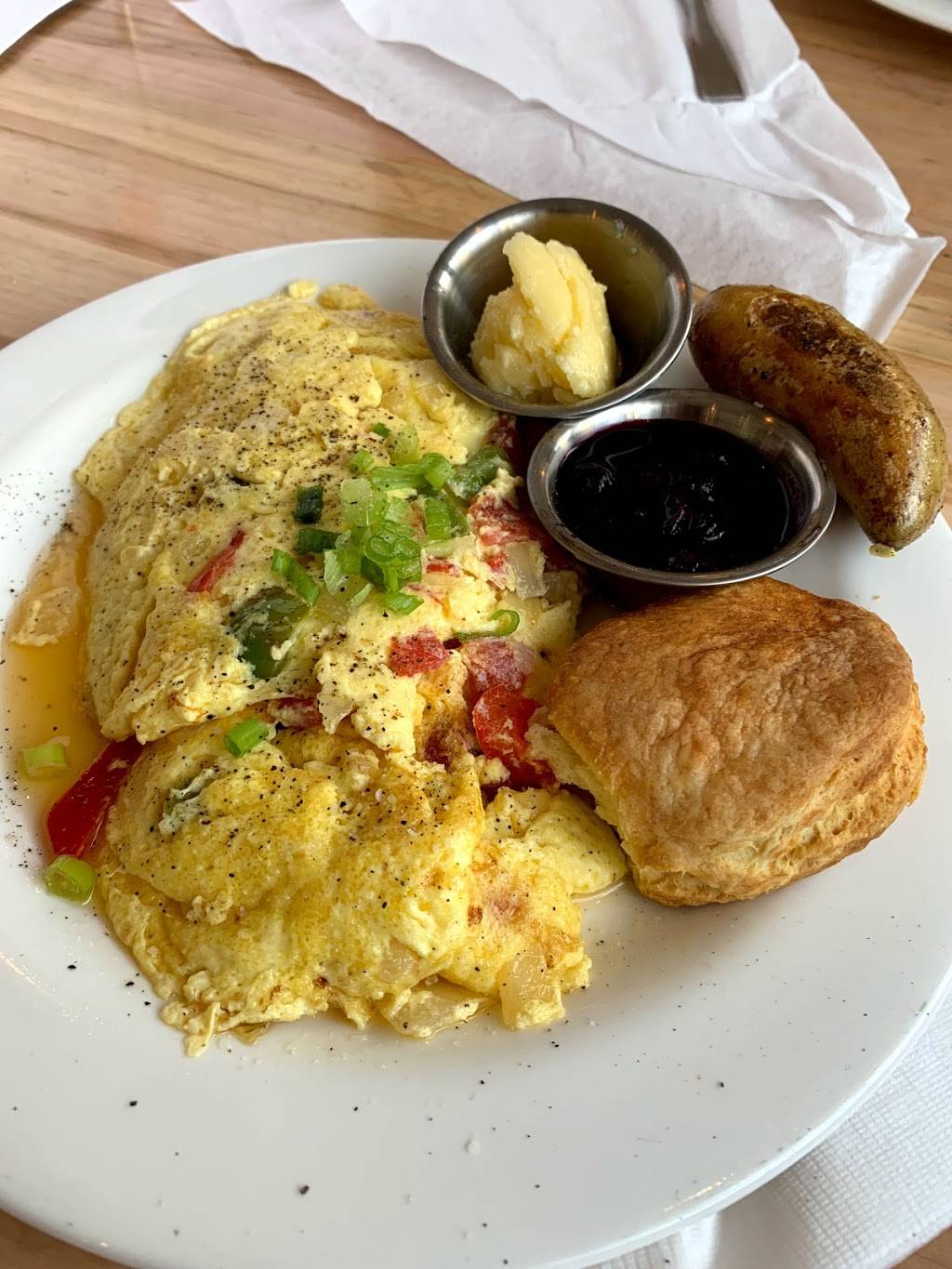 3rd & Court Diner | restaurant | 24 N B B KING BLVD, Memphis, TN 38103, USA | 9019300793 OR +1 901-930-0793