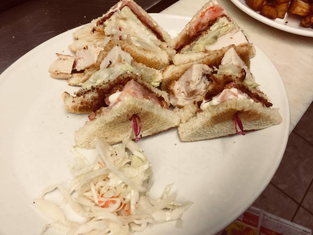 The BarnYard | restaurant | 559 Dundas St, Woodstock, ON N4S 1C7, Canada | 5195372711 OR +1 519-537-2711