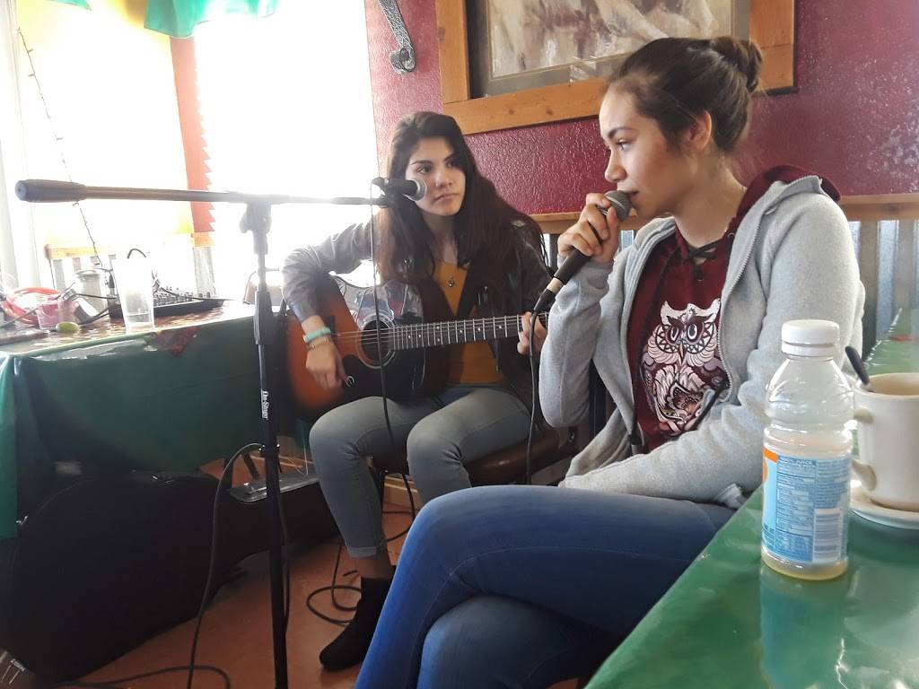 Cowgirls Cafe | restaurant | 2543 Goliad Rd, San Antonio, TX 78223, USA | 2103373841 OR +1 210-337-3841