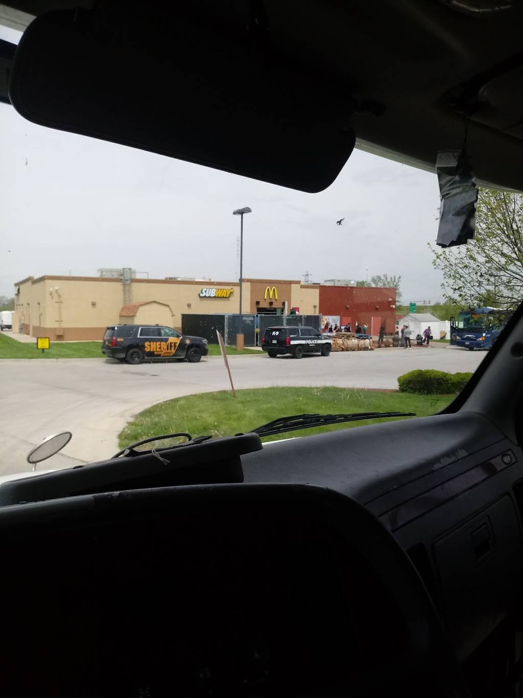 Pilot Travel Center | restaurant | 4030 E Boyd Rd, Decatur, IL 62521, USA | 2178760208 OR +1 217-876-0208