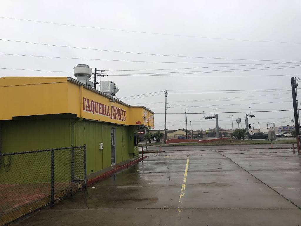 Taqueria exprés and seafood | restaurant | 4346 Ayers St, Corpus Christi, TX 78415, USA | 3613340033 OR +1 361-334-0033