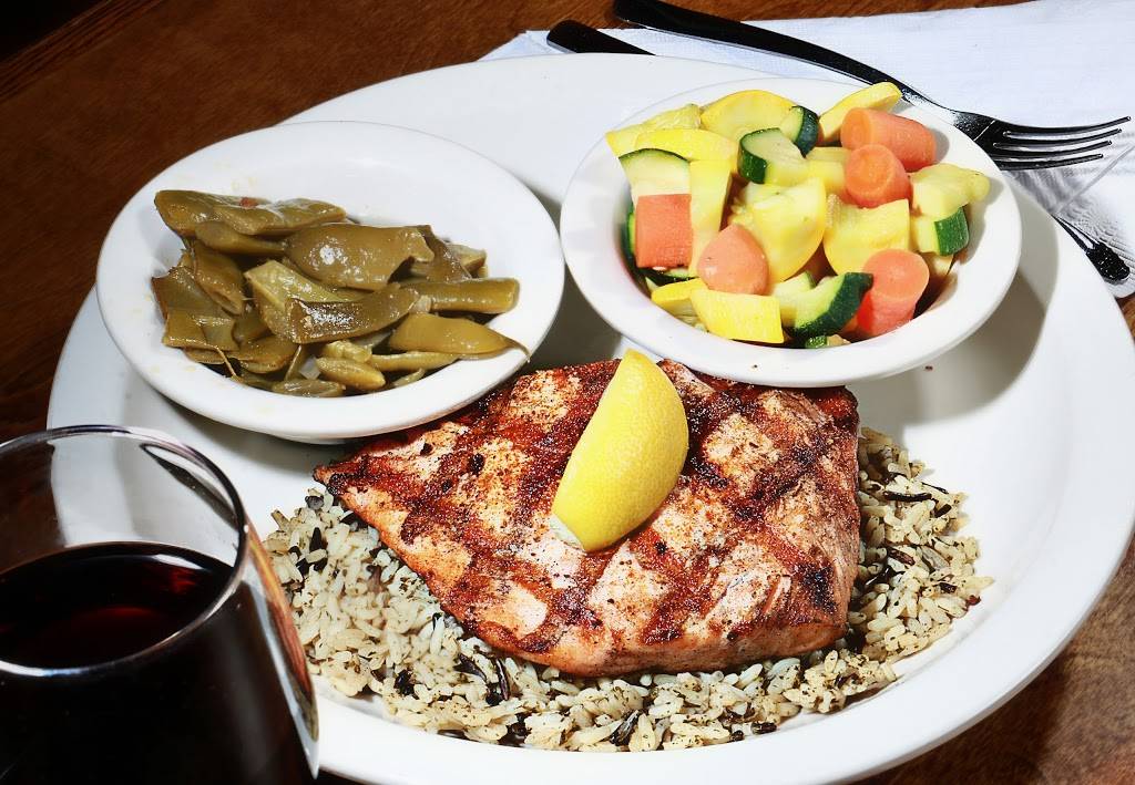 Sidelines Grill | restaurant | 232 Hutton Pl #101, Ashland City, TN 37015, USA | 6157926800 OR +1 615-792-6800