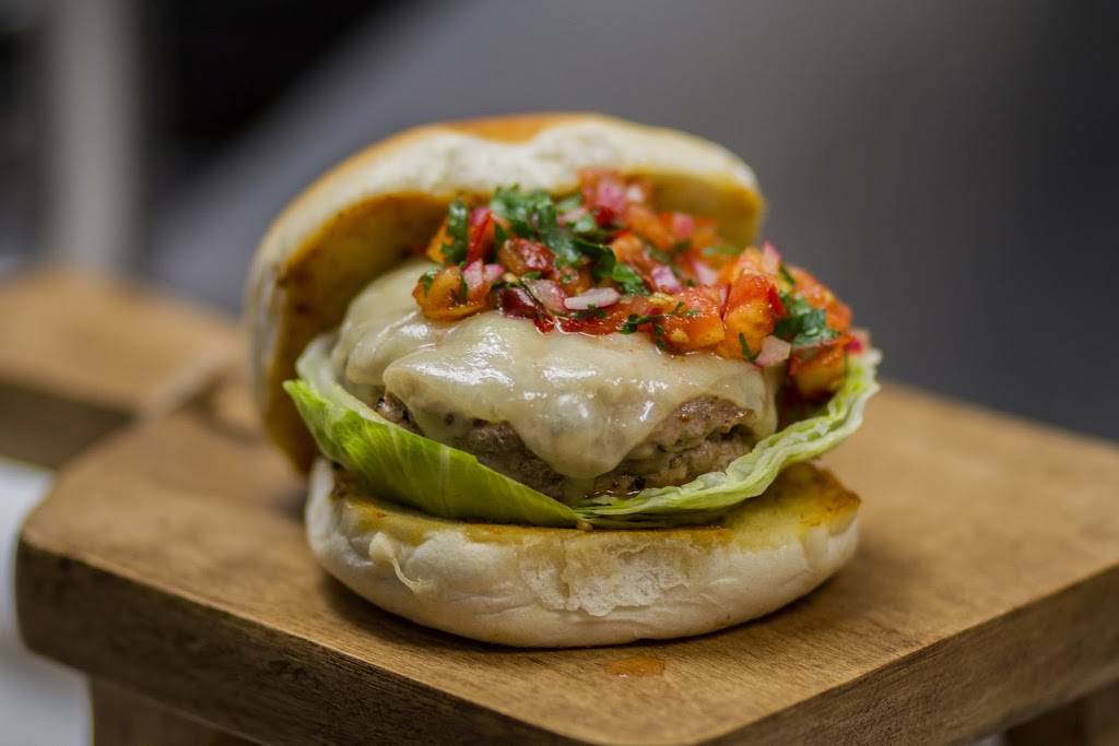 Flying Crust Pizza & Wings | night club | 3186 Roswell Rd NW, Atlanta, GA 30305, USA | 4042576222 OR +1 404-257-6222