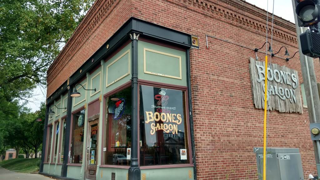 Boones Saloon | restaurant | 301 W Edwards St, Springfield, IL 62704, USA | 2176793752 OR +1 217-679-3752