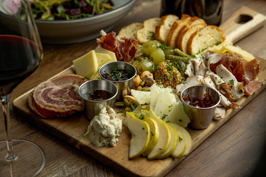 Bread Cheese Wine | restaurant | 1424 Main St, Little Rock, AR 72202, USA | 5013794290 OR +1 501-379-4290