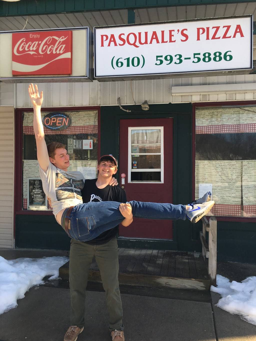 Pasquales Pizza | restaurant | 16 Gay St, Christiana, PA 17509, USA | 6105935886 OR +1 610-593-5886