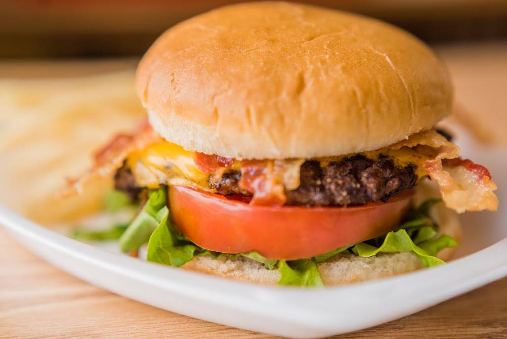 Newsomes Restaurant | restaurant | 235 Jessie Dupont Memorial Hwy, Burgess, VA 22432, USA | 8044539071 OR +1 804-453-9071