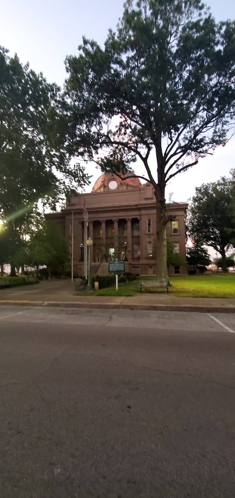 King Wok Restaurant | restaurant | 221 W Hale Ave, Osceola, AR 72370, USA | 8705634000 OR +1 870-563-4000