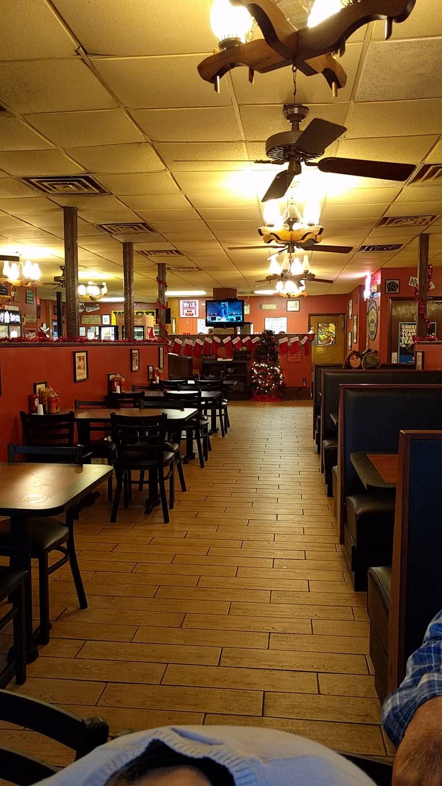 Woodys Bar-B-Q | restaurant | 110 FL-19, Palatka, FL 32177, USA | 3863853234 OR +1 386-385-3234