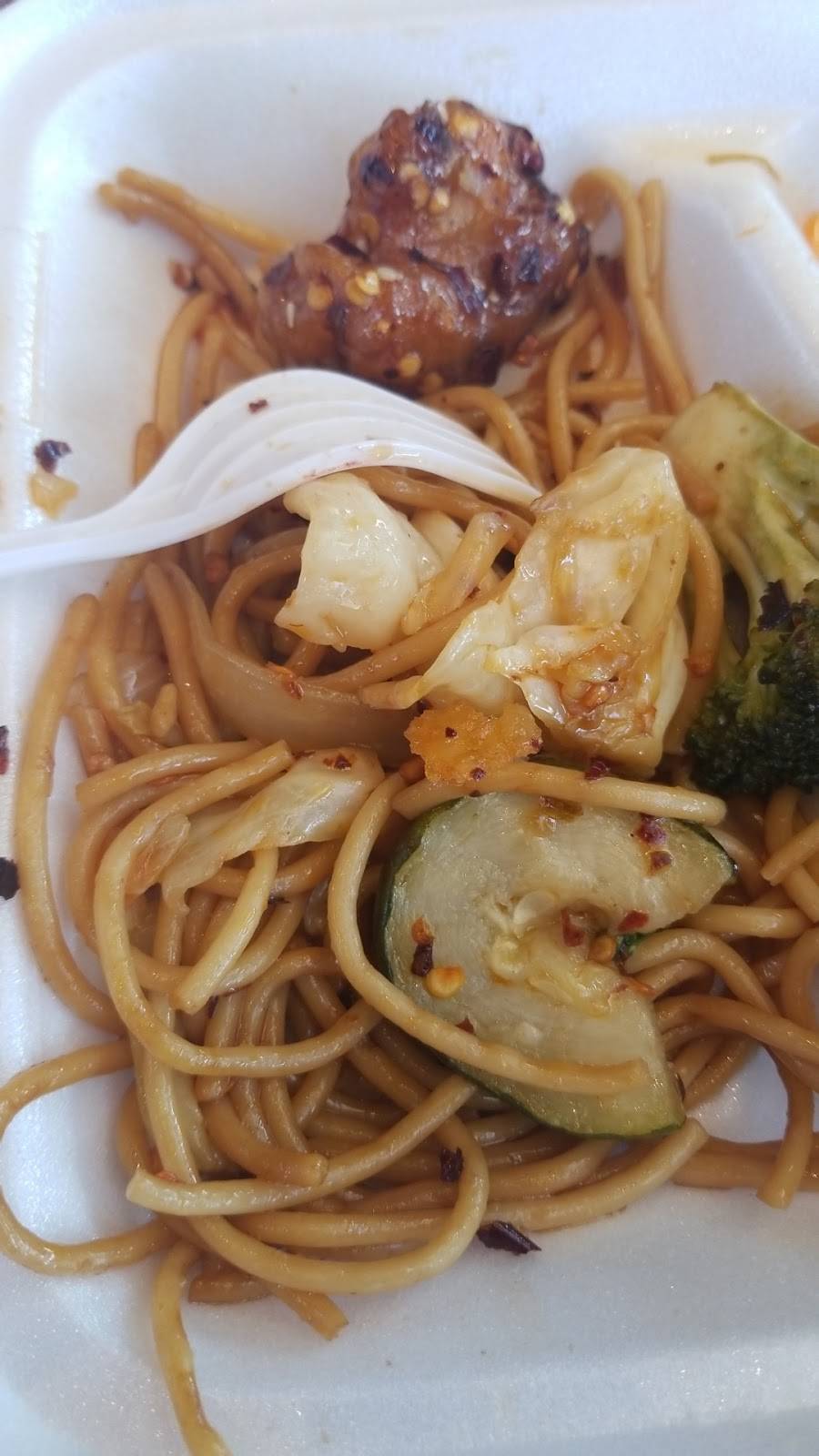 Famous Wok | restaurant | 6401 W Marana Center Blvd #512, Tucson, AZ 85742, USA | 5205724964 OR +1 520-572-4964