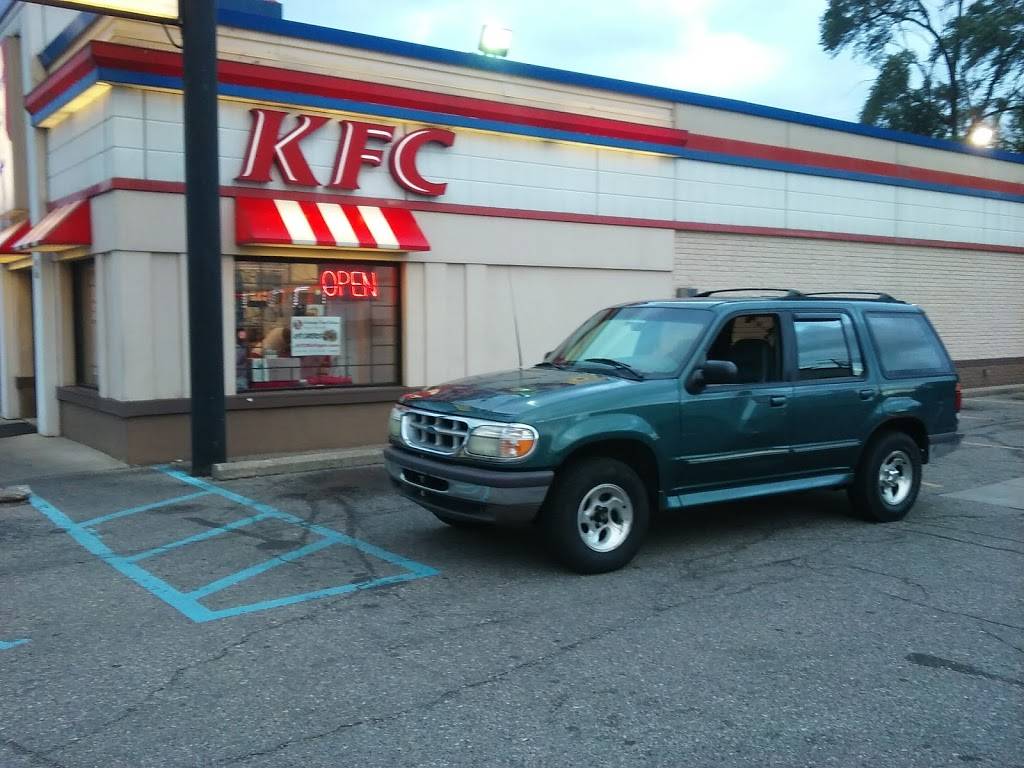 KFC | restaurant | 25551 Five Mile Road, Redford Charter Twp, MI 48239, USA | 3135327523 OR +1 313-532-7523
