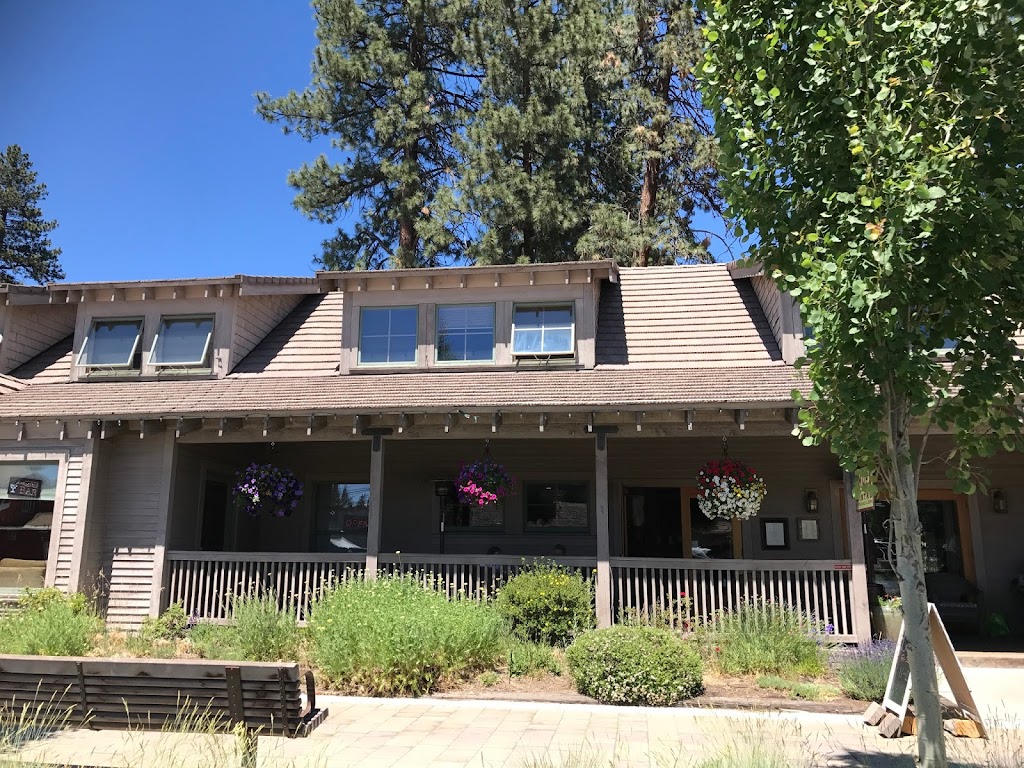 Chops Bistro | restaurant | 370 E Cascade Ave, Sisters, OR 97759, USA | 5415496015 OR +1 541-549-6015