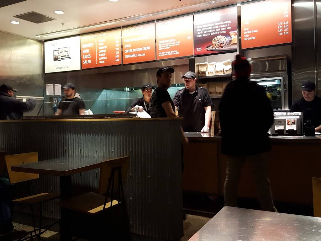 Chipotle Mexican Grill | restaurant | 45 Gosling Rd Unit 5C, Newington, NH 03801, USA | 6034335981 OR +1 603-433-5981