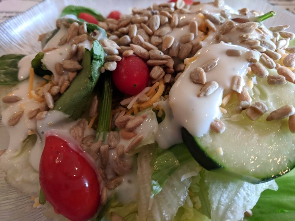 Lakeside Bar & Grill | restaurant | W10960 Corning St, Poynette, WI 53955, USA | 6086352959 OR +1 608-635-2959