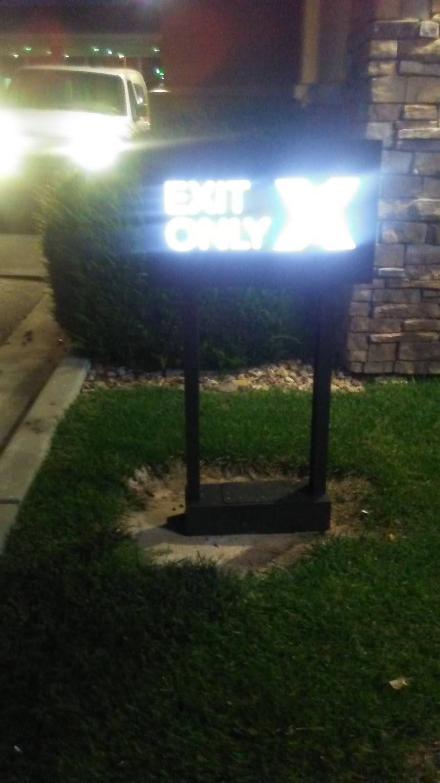 Starbucks | cafe | 6620 Monticello Rd, Shawnee, KS 66226, USA | 9134410886 OR +1 913-441-0886