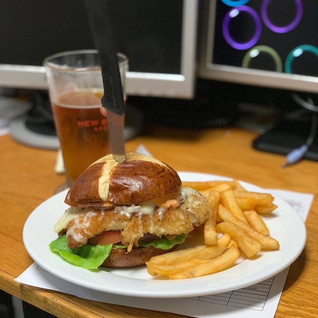 Palmetto Flats Restaurant & Tavern | restaurant | 975 Bacons Bridge Rd, Summerville, SC 29485, USA | 8434196430 OR +1 843-419-6430