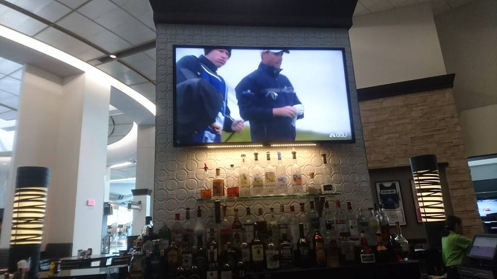 PGA TOUR Grill | restaurant | 3225 N Harbor Dr, San Diego, CA 92101, USA | 6194002404 OR +1 619-400-2404