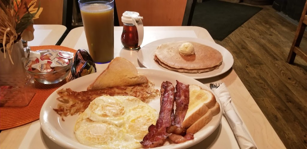 Tall Town Café & Bakery | restaurant | 1028 N 4th St, Lakeview, OR 97630, USA | 5419473521 OR +1 541-947-3521